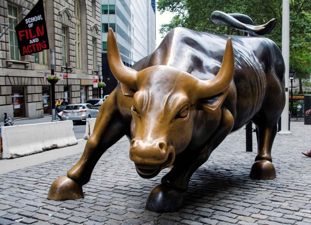 Stock Indexes Rally to Record Highs on Peace Deal Hopes and AI Spending